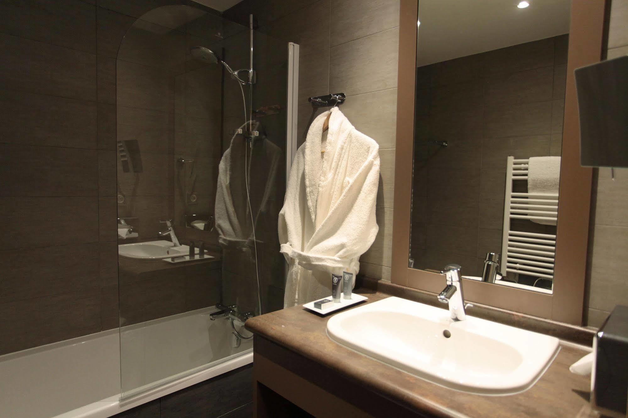 Le Chalet Du Mont Vallon Spa Resort Les Menuires ภายนอก รูปภาพ