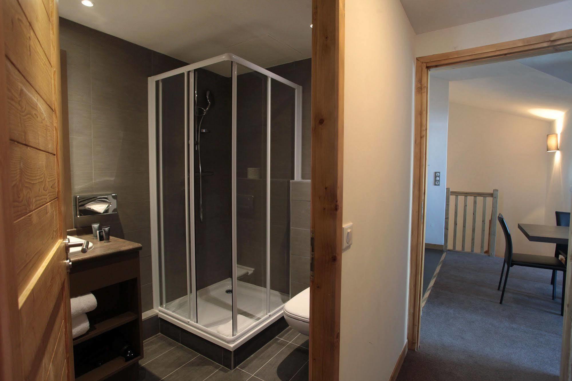 Le Chalet Du Mont Vallon Spa Resort Les Menuires ภายนอก รูปภาพ